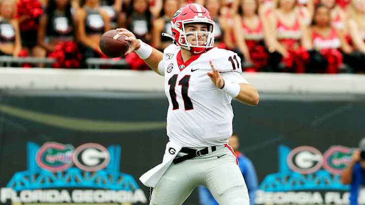 AP Top 25: Georgia Jumps Ahead of Top Pac-12 Team After Beating Florida