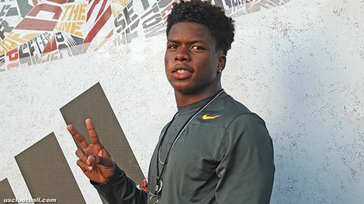 Pac-12 recruiting news and notes: Five-star RB Carr set for Oregon visit