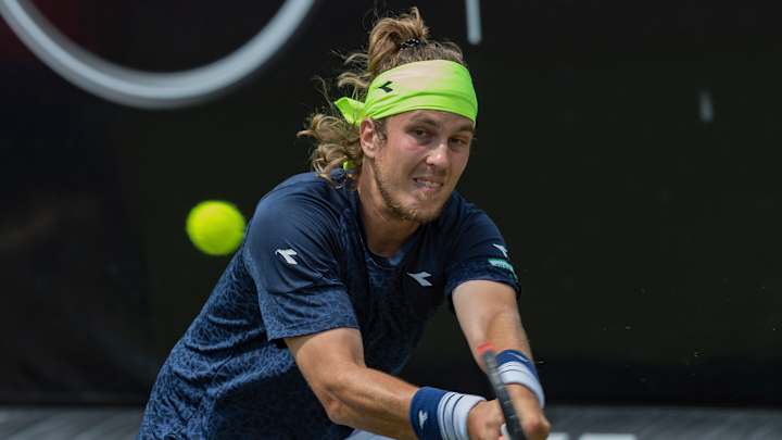Steve Johnson, Mischa Zverev progress at Stuttgart Open