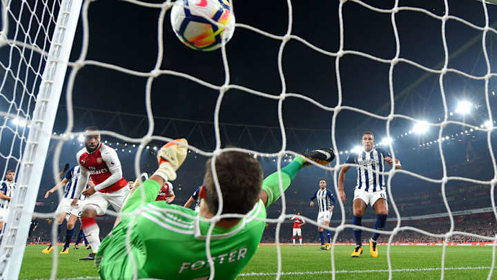 West Brom Shot Stopper Ben Foster Suffers Comical Injury While Playing in the Garden With His Son