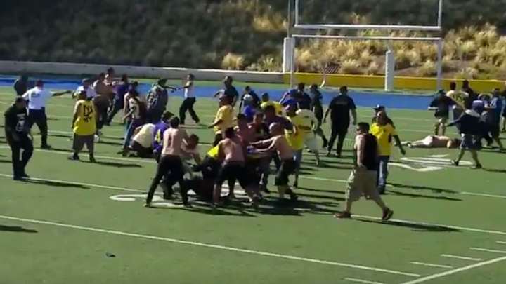 Watch: Pumas, America fans brawl at legends game for Mexican clubs