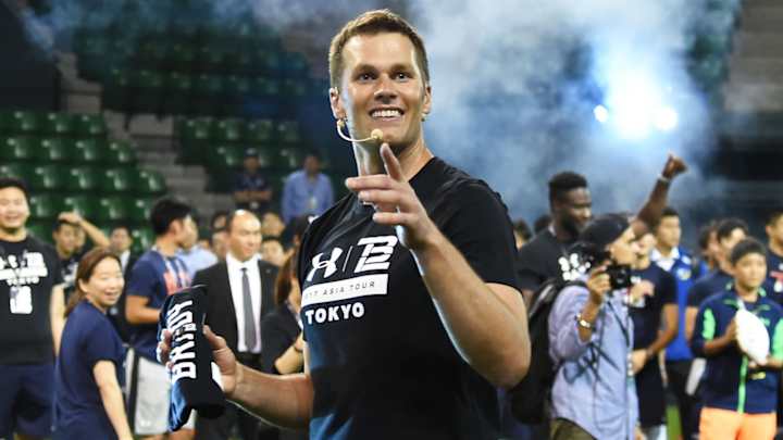 Watch: Tom Brady defeats little girl in throwing contest in Japan