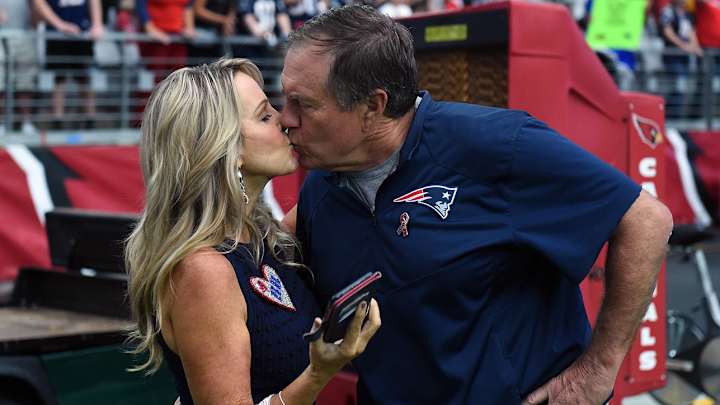 Twitter reacts to Bill Belichick's 'romantic' photo with girlfriend Twitter reacts to Bill Belichick's 'romantic' photo with girlfriend