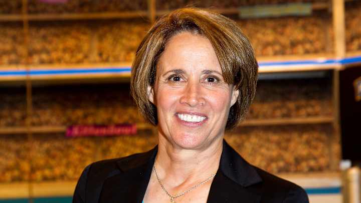 Beyond the Baseline Podcast: Mary Carillo on final days of the Australian Open