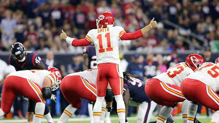 Fantasy Football Target and Snap Report: Alex Smith on Pace for Record-Breaking Season Fantasy Football Target and Snap Report: Alex Smith on Pace for Record-Breaking Season