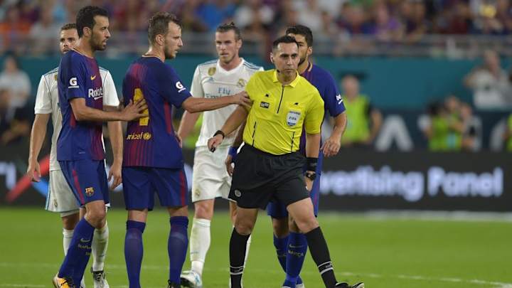 Barca Star Claims Referee Insulted Him on Three Separate Occasions During Pre-Season El Clasico