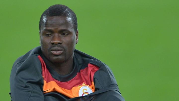 Fue finalista de la Champions con el Arsenal, y ahora está en la ruina y huye de la Policía