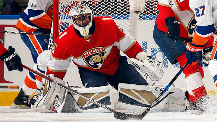 Panthers Goalie Roberto Luongo Leaves Game With Apparent Leg Injury