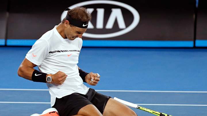 The Latest: Vandeweghe takes 1st set in SF vs Venus Williams