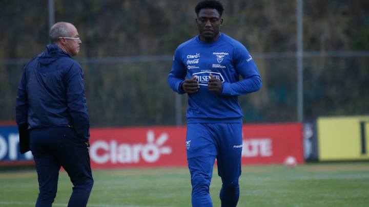 CON MUCHAS SORPRESAS | La alineación de Célico para el encuentro ante Chile