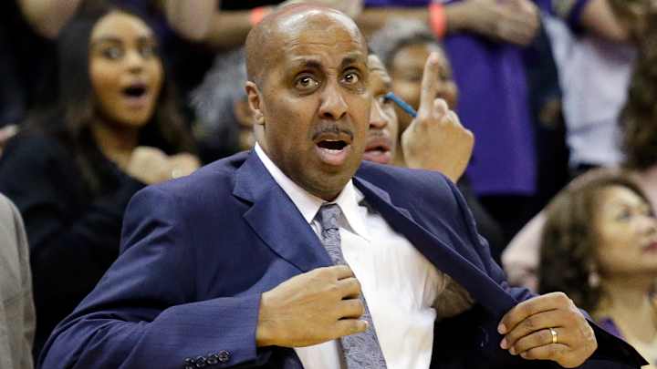 Lorenzo Romar hired as Arizona associate head coach
