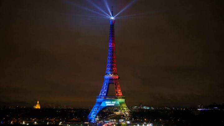 Olympic panel praises 'outstanding' LA, Paris hosting plans