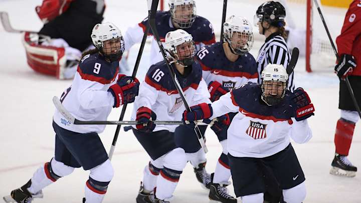 USA Hockey strikes deal with women’s national team, will play in world championships USA Hockey strikes deal with women’s national team, will play in world championships
