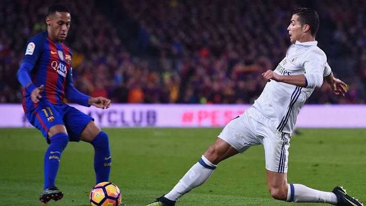 PICANTE | La espectacular top model que se casaría con Neymar y besaría a Cristiano Ronaldo