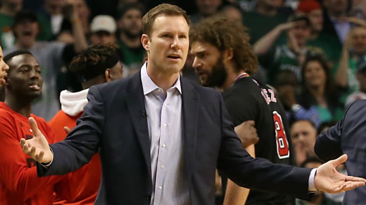 Fred Hoiberg discontinues press conference when asked if Isaiah Thomas carried