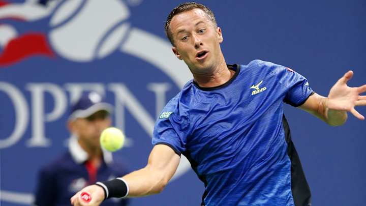 Federer calls medical timeout 'precaution'; del Potro next