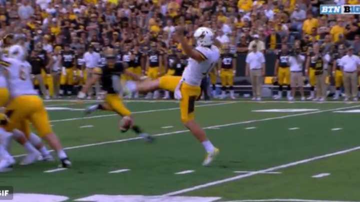 WATCH: Wyoming's Punter Straight Up Whiffed