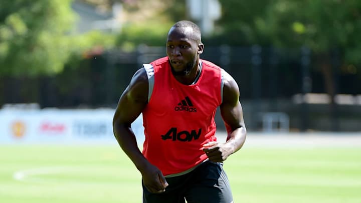 Romelu Lukaku Explains Why Comparisons to Legendary Chelsea Striker Are Wide of the Mark