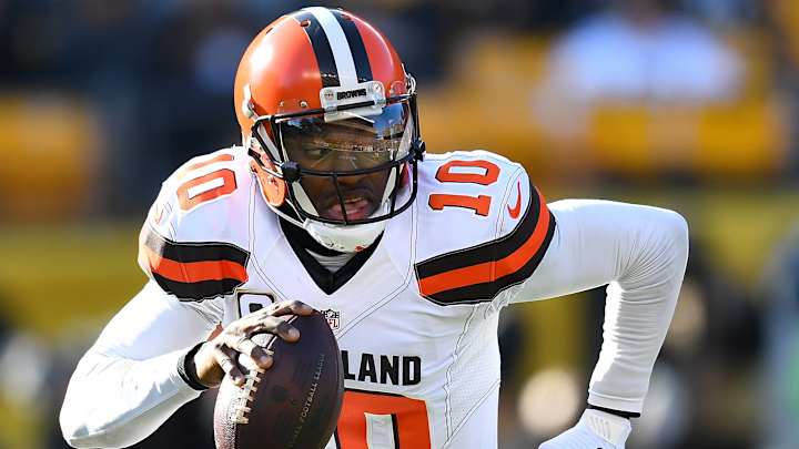 Reports: Browns release Robert Griffin III