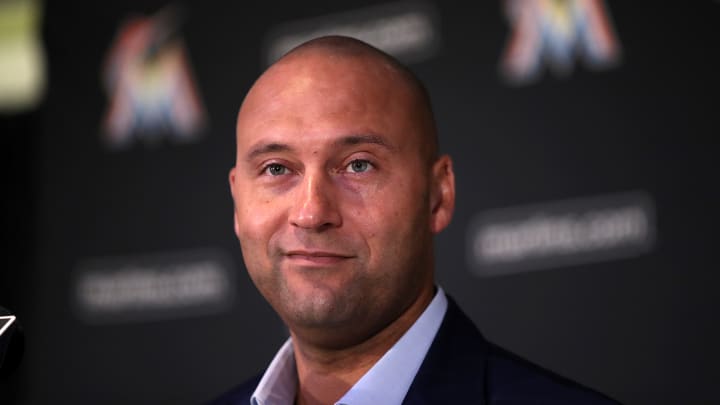 Derek Jeter Says He Wouldn't Mind if a Marlins Player Kneels During Anthem Derek Jeter Says He Wouldn't Mind if a Marlins Player Kneels During Anthem