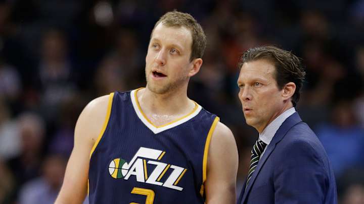 Joe Ingles says he’ll pay to send the Warriors to Vegas