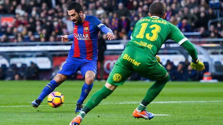 Arda Turan Decides to Stay & Fight for His Place Despite 'Clearing His Locker Out' at Barcelona