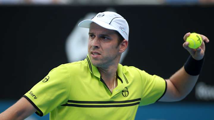 Muller to meet defending champ Troicki in Sydney semifinals