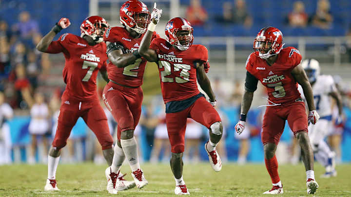 Lane Kiffin and Florida Atlantic Roll Middle Tennessee in Conference USA Opener