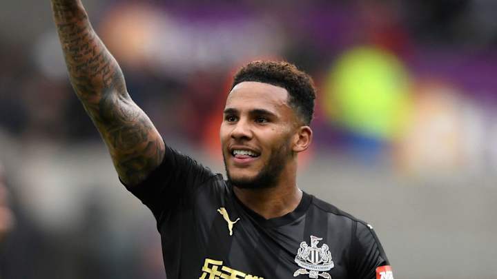 Newcastle Captain Jamaal Lascelles Settles Bonus Dispute With Owner Mike Ashley in Phone Call