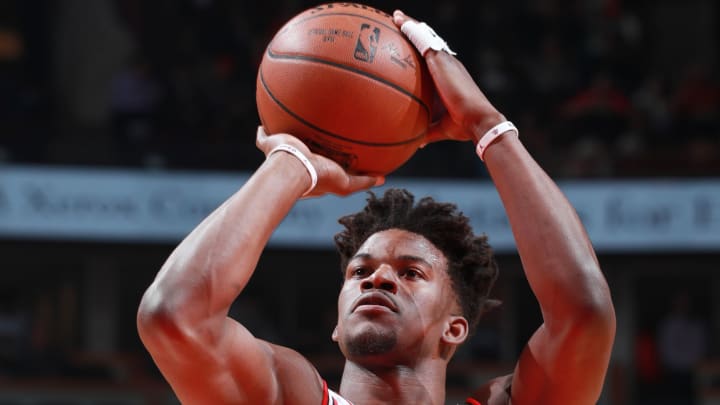 Watch: Bulls beat Celtics after controversial foul call Watch: Bulls beat Celtics after controversial foul call