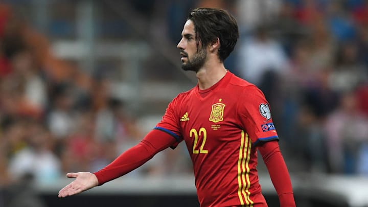Spanish Playmaker Isco Says He Wants to Remain With Real Madrid for 'Many Years' Spanish Playmaker Isco Says He Wants to Remain With Real Madrid for 'Many Years'