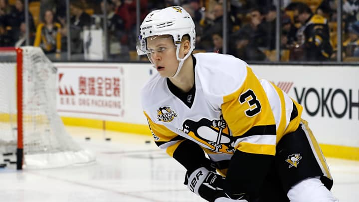 Penguins' Olli Maatta out six weeks with hand injury