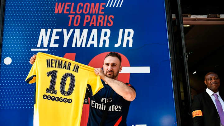 PHOTOS: Hordes of Excited PSG Fans Couldn't Wait To Get Their Hands on New Neymar Shirts PHOTOS: Hordes of Excited PSG Fans Couldn't Wait To Get Their Hands on New Neymar Shirts