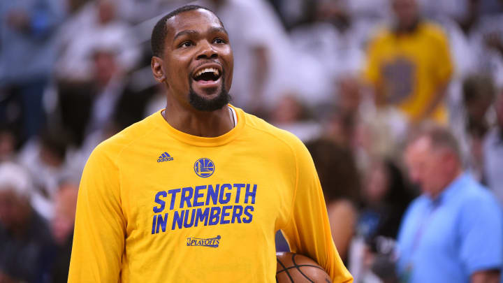 Report: Durant willing to take less money to keep Warriors core intact