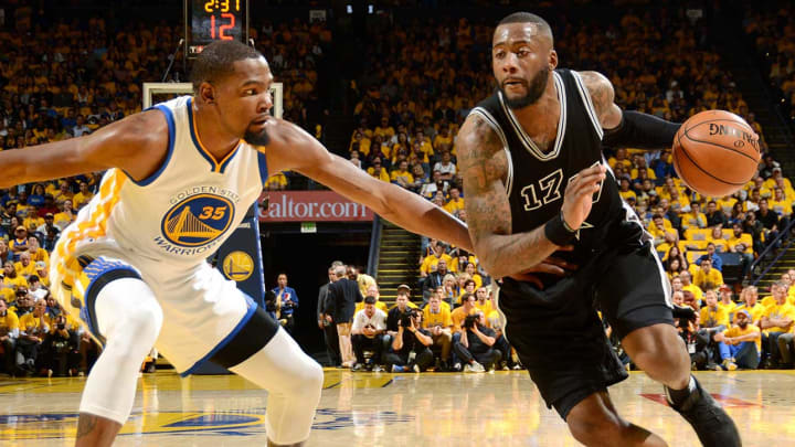 Lone Star: Jonathon Simmons Emerges As Silver Lining For Spurs Lone Star: Jonathon Simmons Emerges As Silver Lining For Spurs