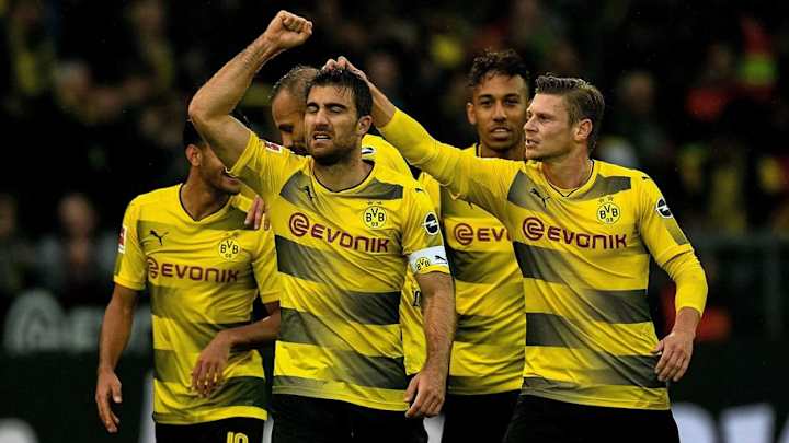 VAR Controversy Looms as Dortmund Reach Bundesliga Summit VAR Controversy Looms as Dortmund Reach Bundesliga Summit