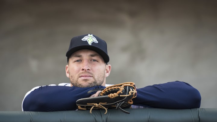 Tebow says he was taking batting practice when Chip Kelly called about him joining Eagles in '15