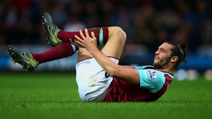 West Ham Boss Slaven Bilić Demands Injury-Plagued Striker Maintains Fitness to Secure New Contract