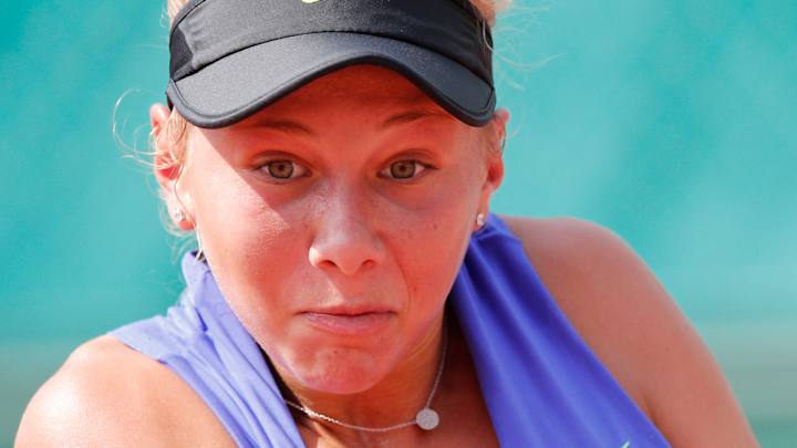 Tennys, anyone? For an American in Paris, plenty in a name Tennys, anyone? For an American in Paris, plenty in a name