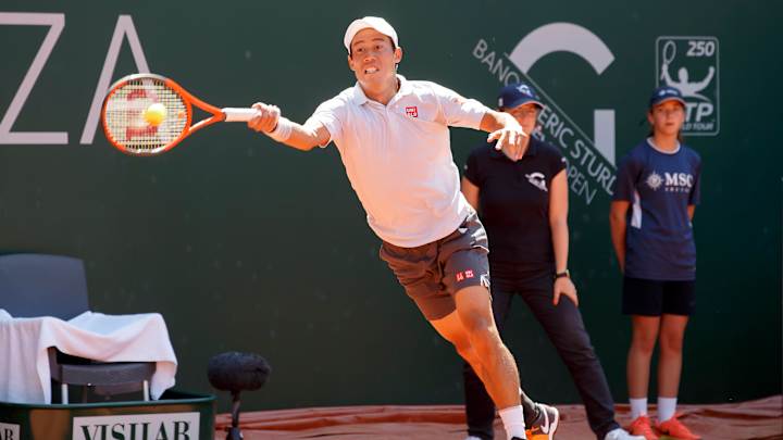 Unseeded Zverev upsets Nishikori in Geneva Open semifinals