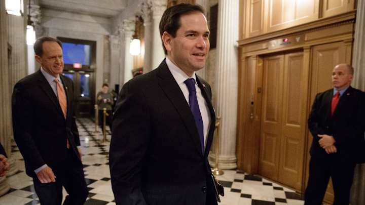 Marco Rubio is live-tweeting the Super Bowl and it's odd