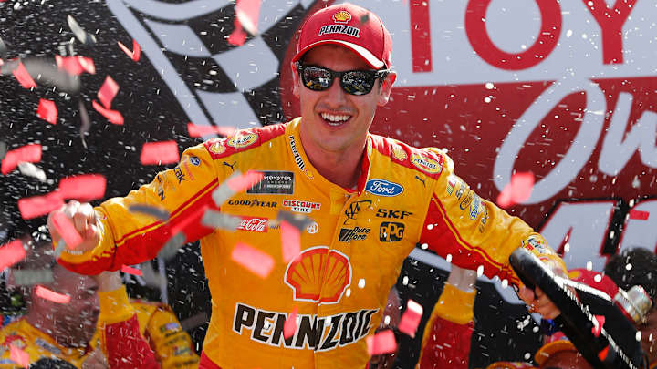 Logano pulls away to win at Richmond