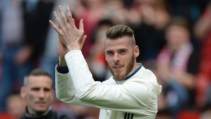 Man Utd Fans in Meltdown After David de Gea Not Included in Peter Shilton's Top 8 PL Goalkeepers