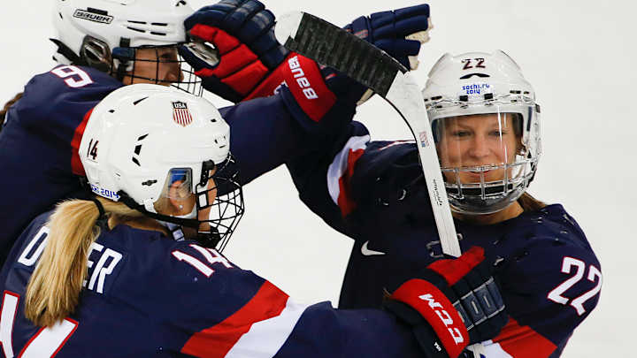 Senators urge USA Hockey to end dispute with women's team Senators urge USA Hockey to end dispute with women's team