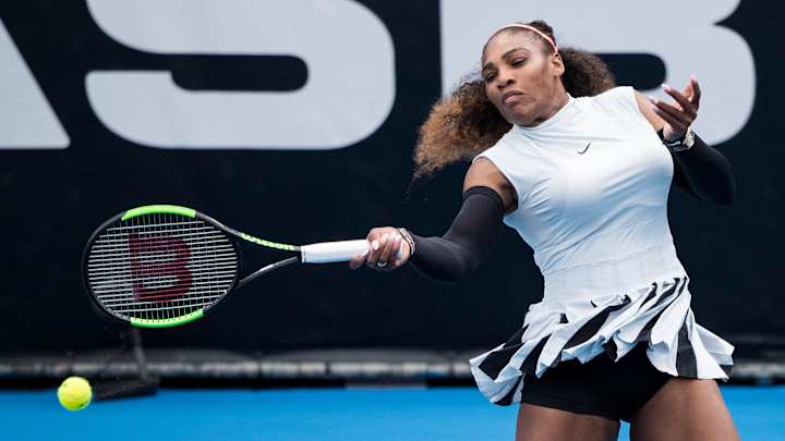 Serena Williams wins opening match in Auckland