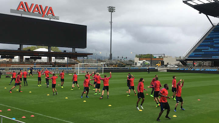 Arena relies on familiar faces, 12 years after last World Cup qualifying campaign