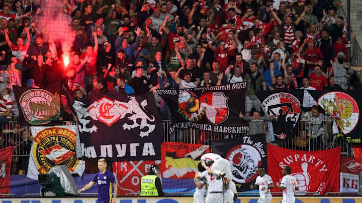VIDEO: Spartak Moscow Could Be in Hot Water After Fans Launch Flares at Referee During Maribor Clash VIDEO: Spartak Moscow Could Be in Hot Water After Fans Launch Flares at Referee During Maribor Clash