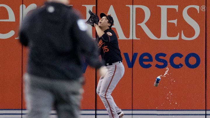 Blue Jays beer can thrower sentenced to community service Blue Jays beer can thrower sentenced to community service