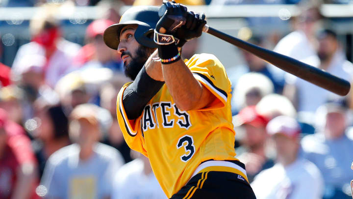 Braves' Sean Rodriguez in car accident; wife and children hospitalized Braves' Sean Rodriguez in car accident; wife and children hospitalized