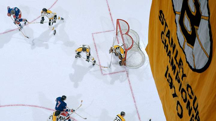 The NHL's 10 best single-season teams